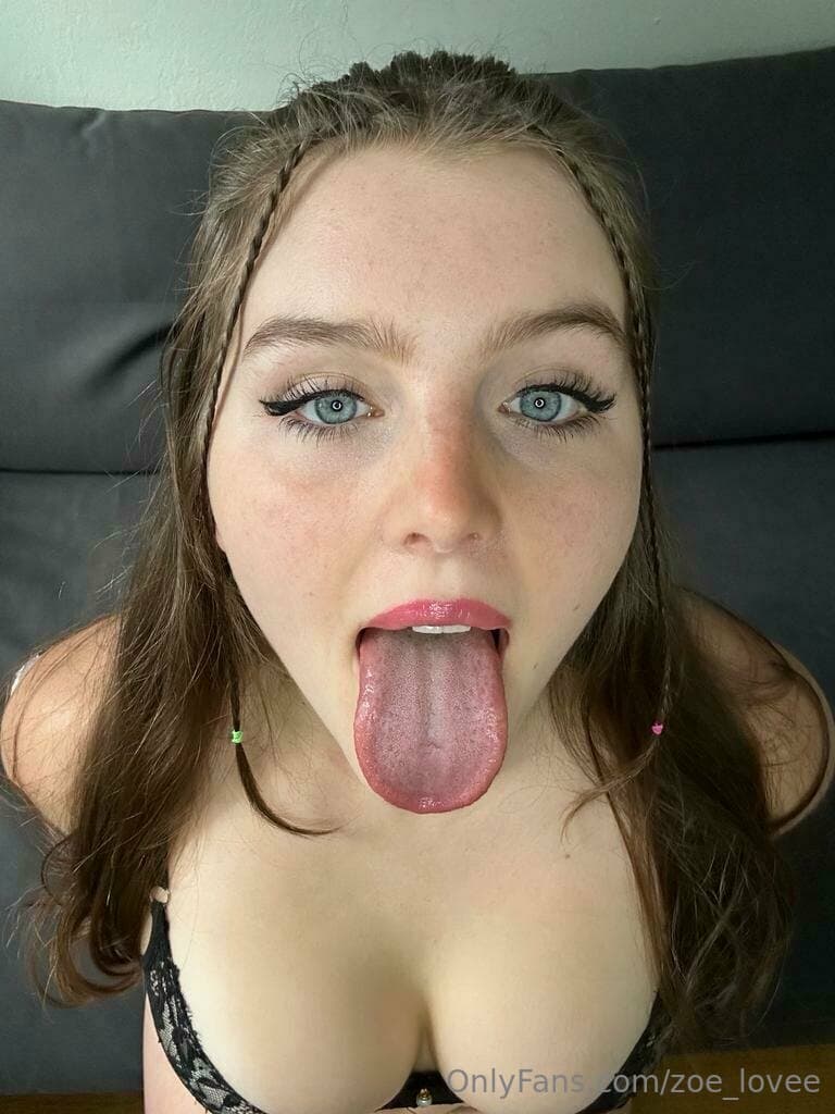 zoealoneathome